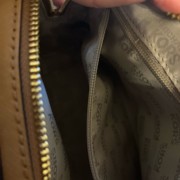 Michael Kors purse - Picture 7 of 7